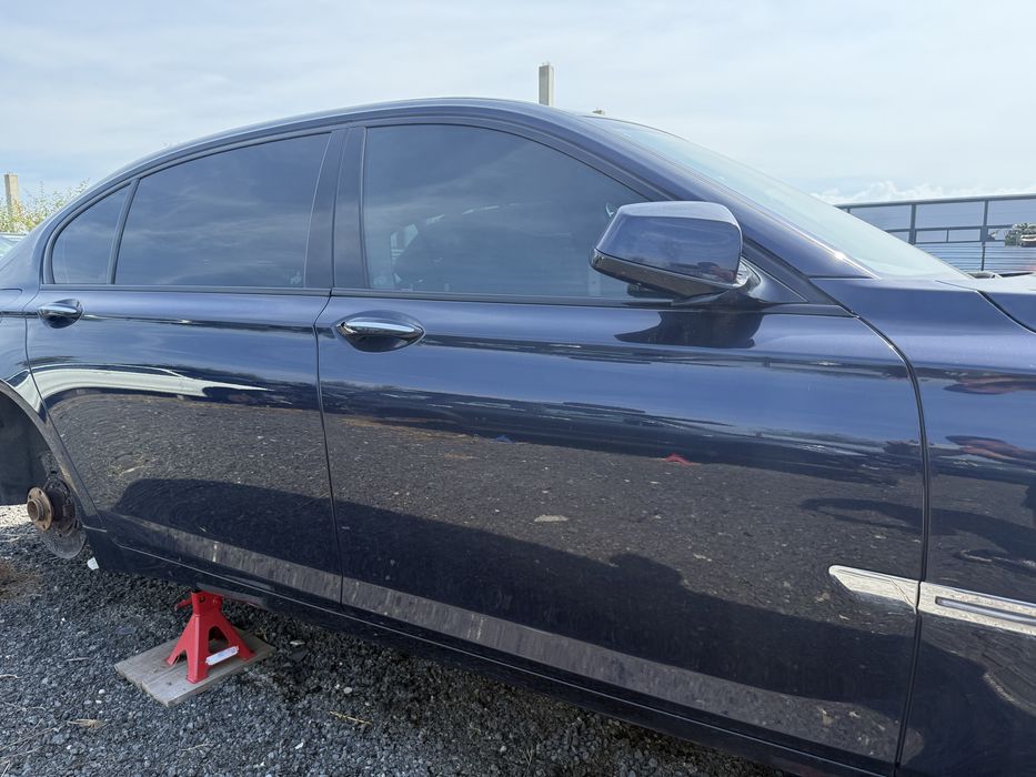 Usa aripa bmw seria 7 F01 F02 stanga dreapta