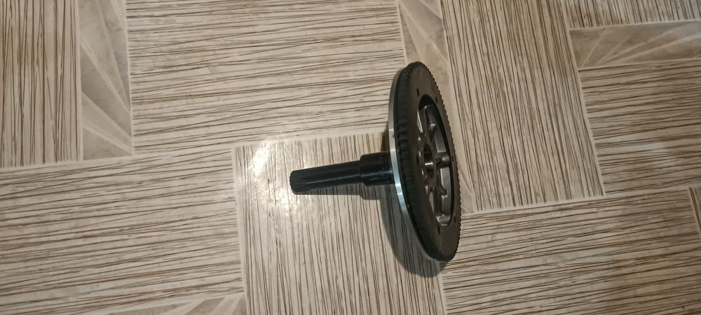 Продам чашку вариатора на снегоход BRP