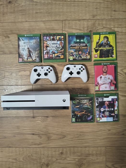 Xbox One S 2 manete si jocuri