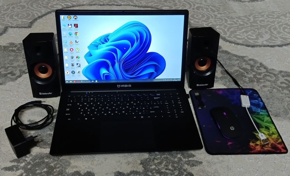 Noutbuk + kalonka zaryadka 3. 4 soat yetadi