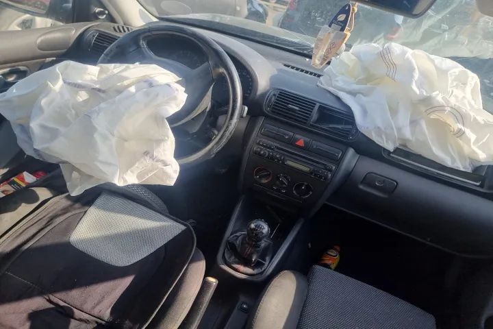 panou comanda clima maneta semanlizare stergatoare tulumba frana timonerie Seat Leon 1M motor 1.6 benzina AZD  dezmembrez