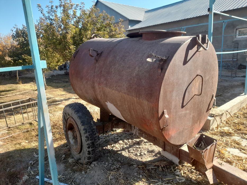 Цистерна на колесах