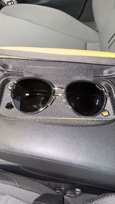 Ochelari de soare polaroid