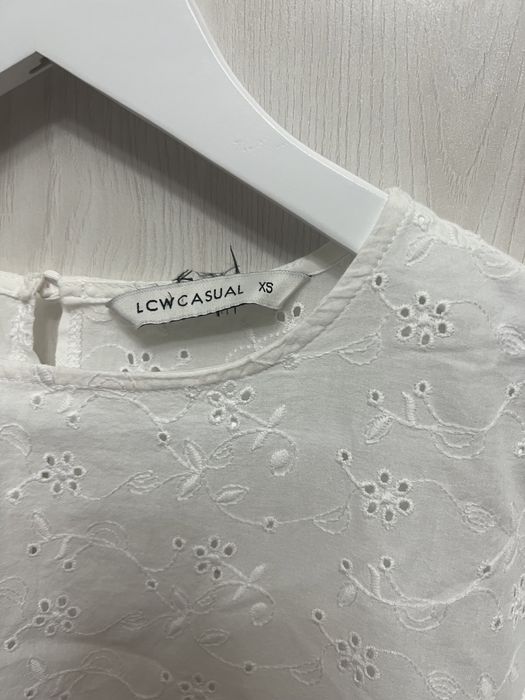 Платье LC WAIKIKI xs размер для девочек и девушек, в хорошем состоянии