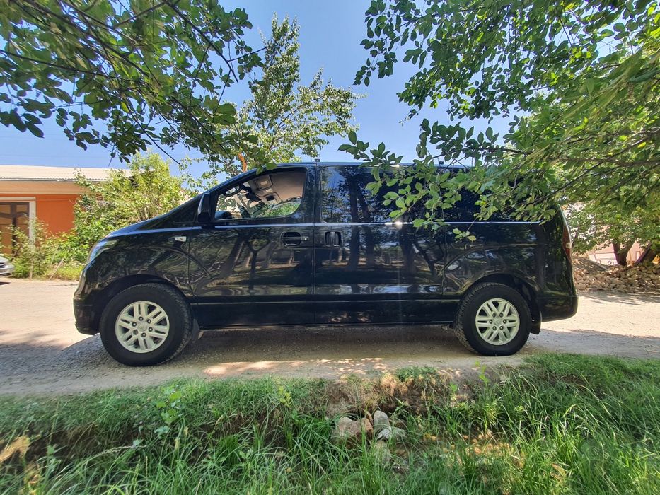 Hyundai Grand Starex