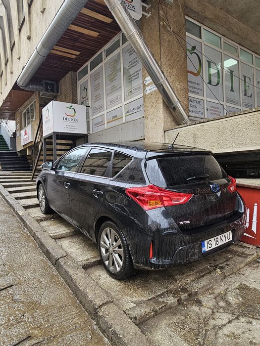 Toyota Auris 1.8 Benzină, Hibrid