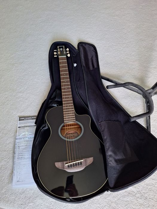 Chitara electro-acustica Yamaha