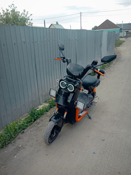 Продам электро скутер танк