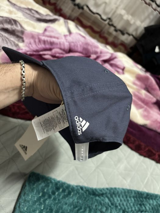 Sepci noi cu eticheta