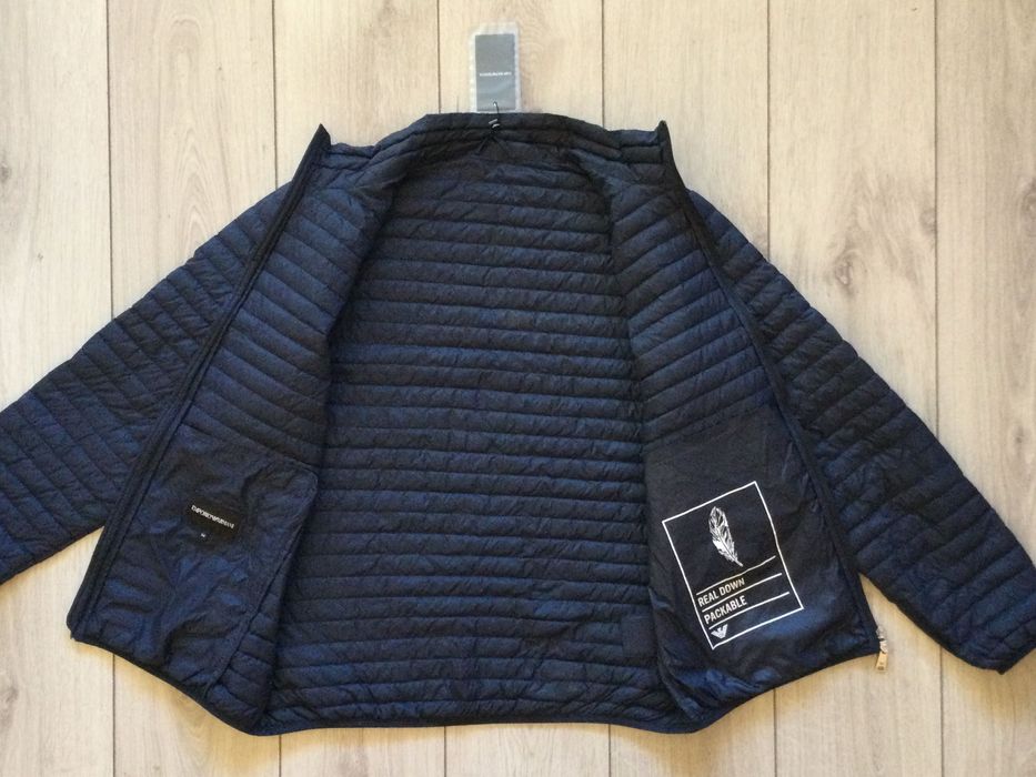 НОВО синьо ултра леко пухено яке EMPORIO ARMANI размер 54 XL от Италия