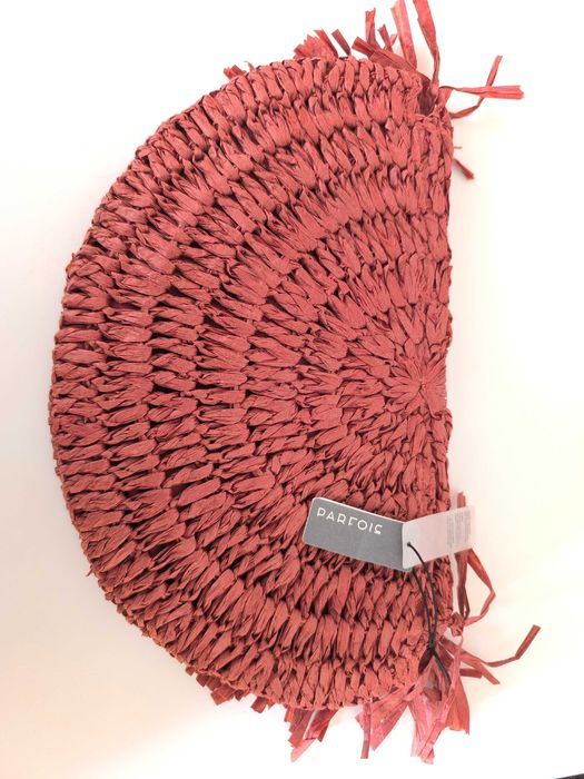 Нова чанта "клъч" в Бохо стил