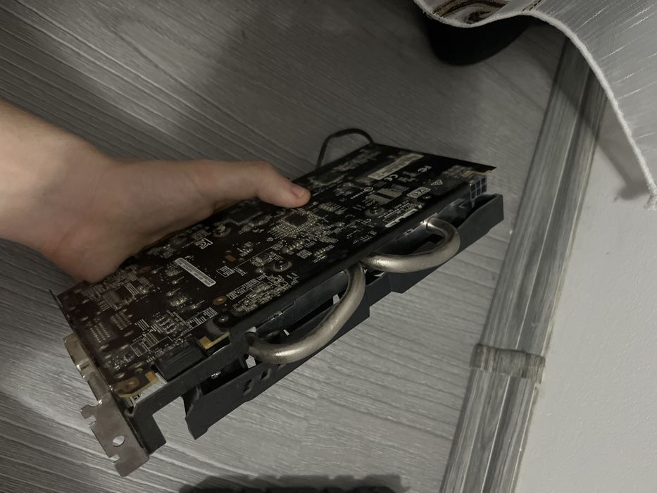 vand placa video gtx950