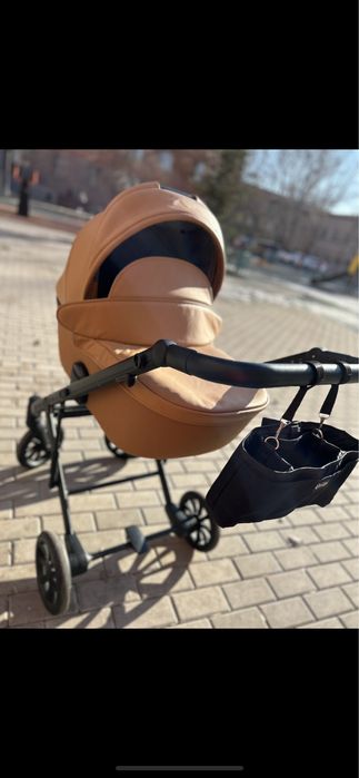 Продам коляску Anex e type