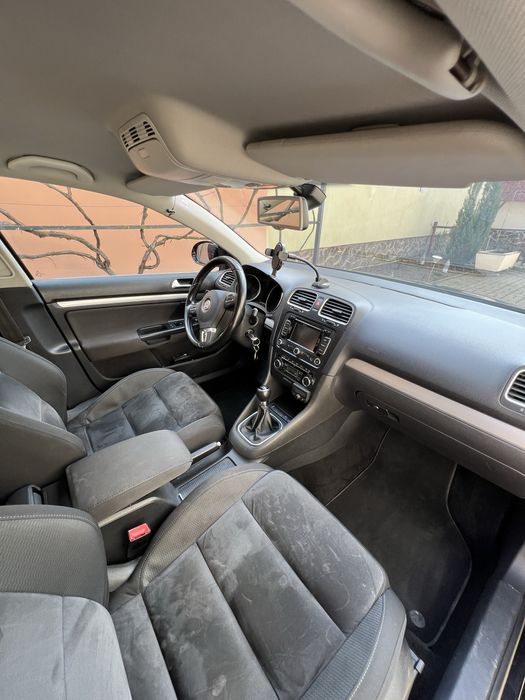 VOLKSWAGEN Golf 2011 — imagine 2