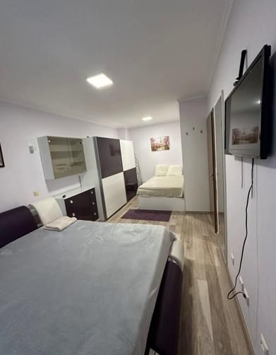 Дава се под наем Двустаен апартамент в София, Студентски град - 100 кв.м за 792 € - Снимка #7