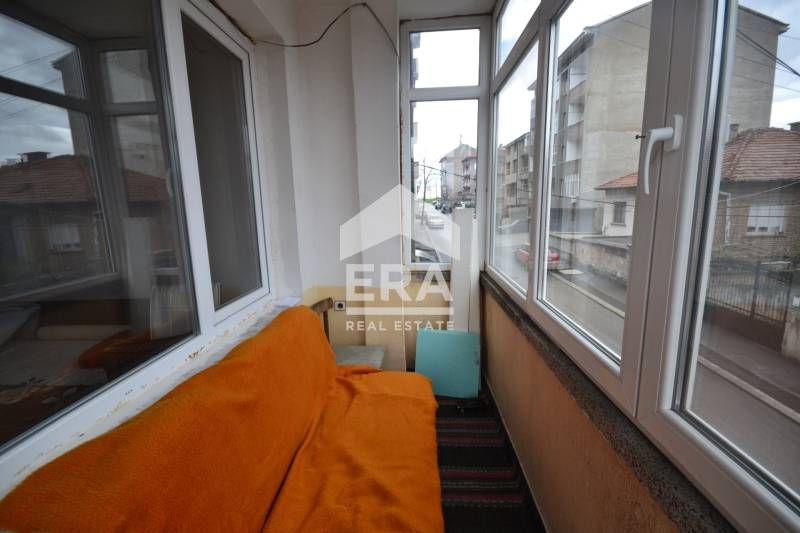 Продава се Четиристаен апартамент в Хасково, Каменни - 120 кв.м за 978 €/кв.м - Снимка #4