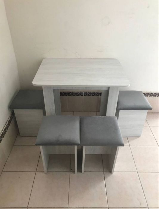 Уголок для дома кухни