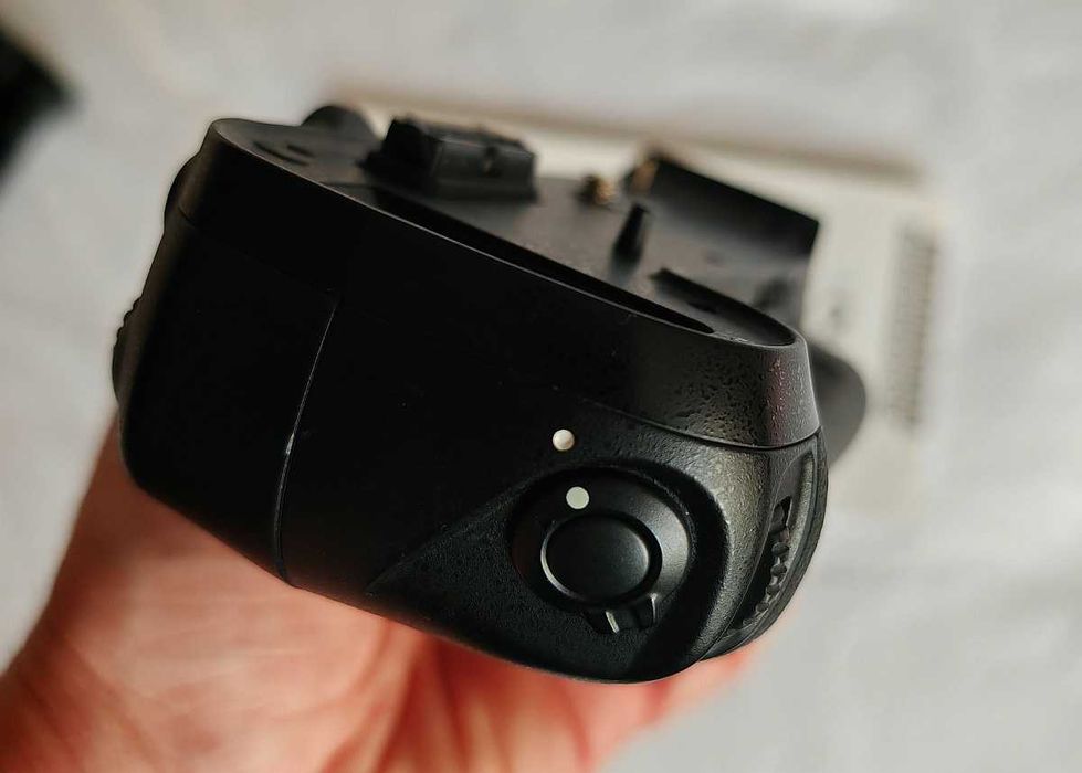 Vand Grip Nikon D800, D800E, D810 - IMPECABIL