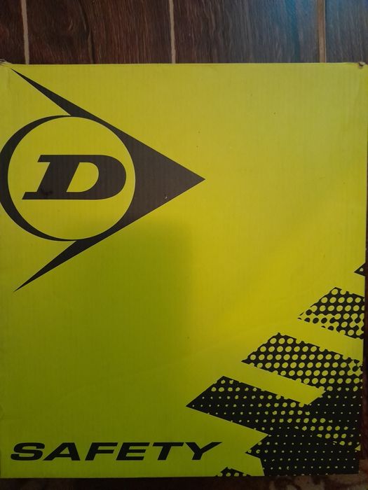 Дамски зимни,спортни обувки Dunlop