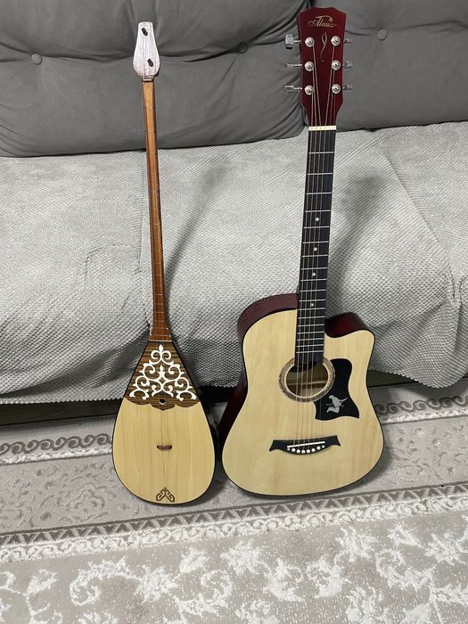 Продаю домбыру и гитару