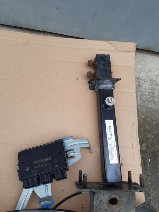 Теглич за Мерцедес w204