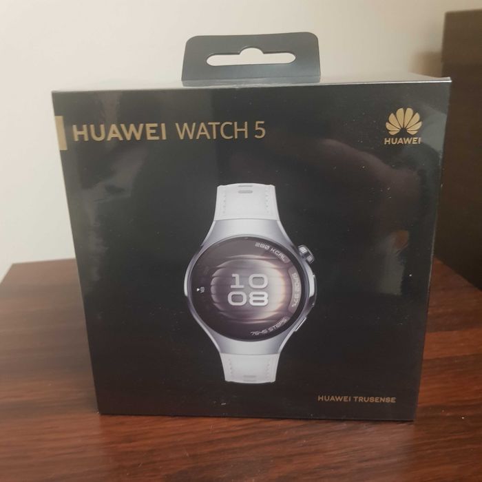 Смарт часовник Huawei - Watch 5 White