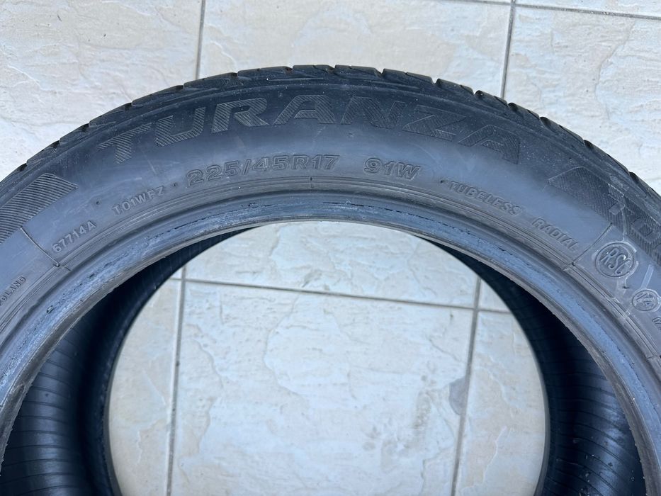 Гуми летни гума 225/45/17” Bridgestone TURANZA 001,RFT