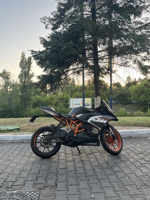 KTM RC 125 2015