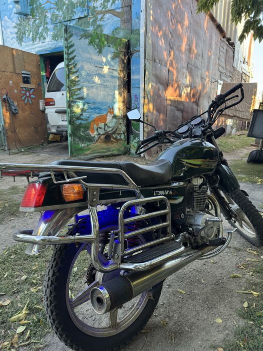 продам мотоцикл 200 кубов
