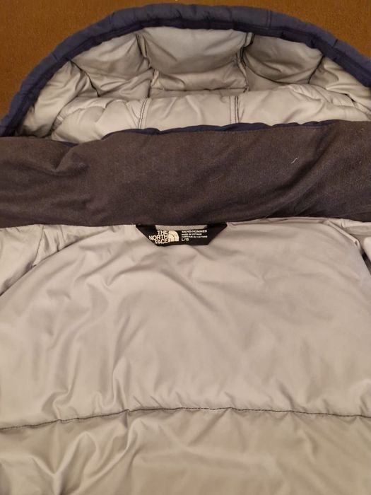 Продам оригинальный пуховик