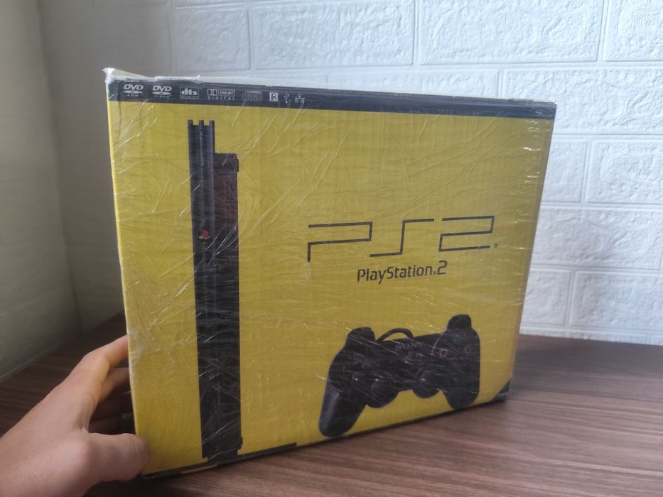 Продам PS2 SLIM.