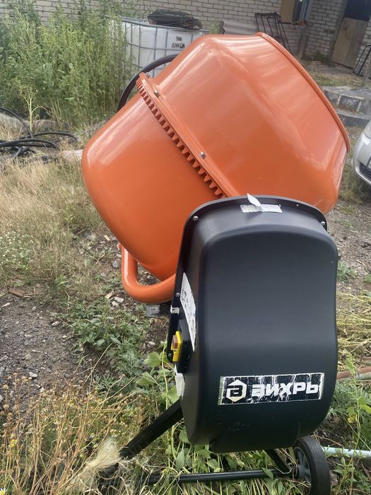 Продам бетономешалку
