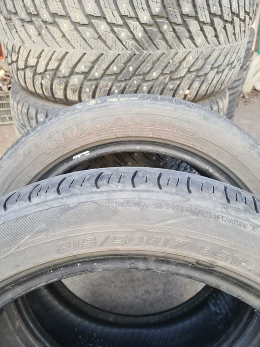 Продам два баллона летней резины  215  50 R 17