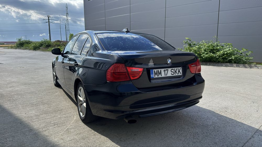 BMW 3 Series 2010 — imagine 4