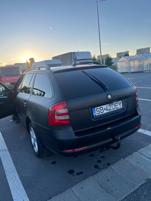 SKODA Octavia 2011 — imagine 3