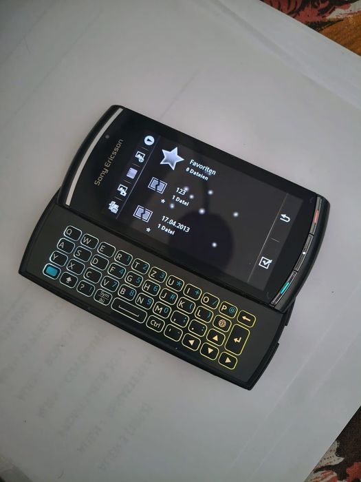 Sony Ericsson U8i + accesorii originale ( decodat)