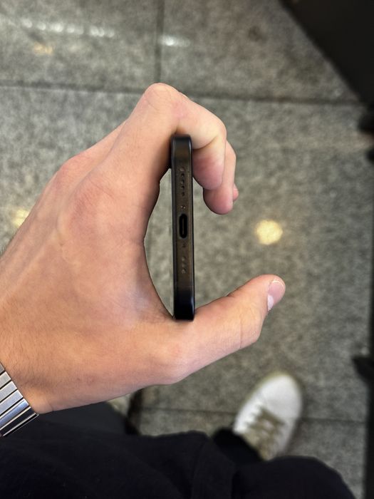 Iphone 15 akb83 128gb