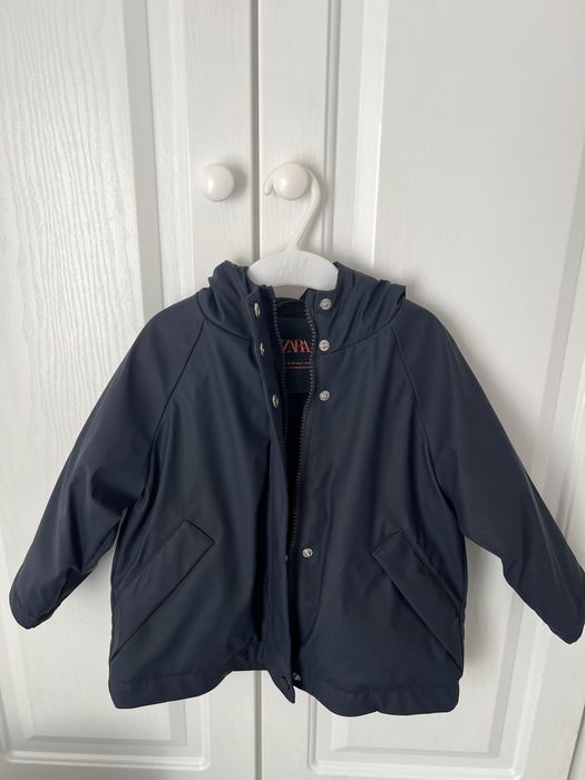 Geaca impermeabila marimea 92 cm Zara