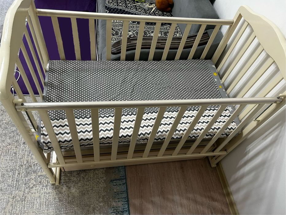 Детская кровать/манеж