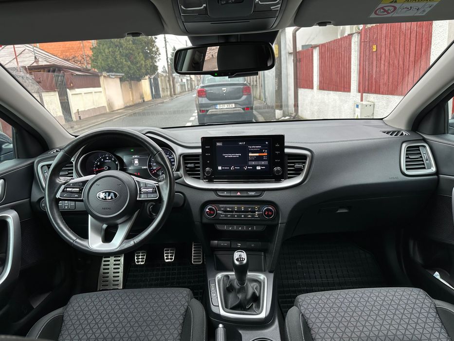 KIA CEED 3 - 1.5 TGDI Primul proprietar, garanție 2 ani