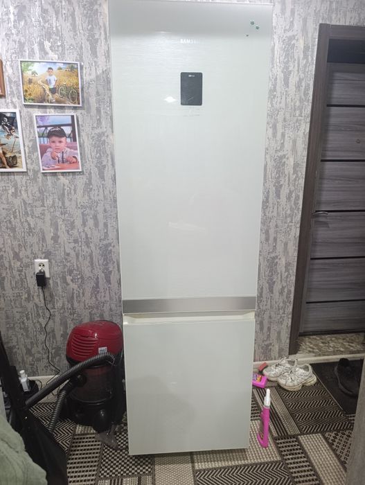 Продам холодильник Samsung No Frost