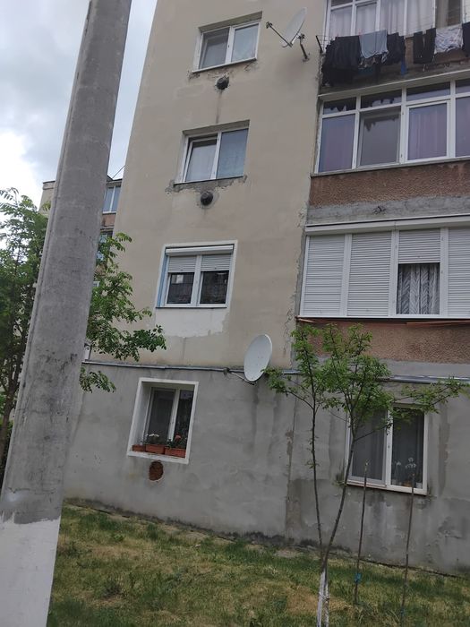 Vând apartament 2 camere