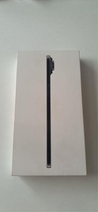НОВ! iPhone Air, Space Black 256GB