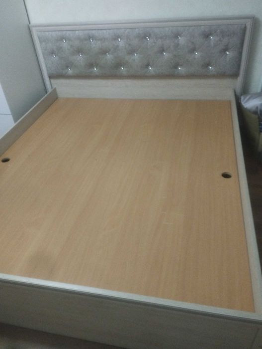 Кровать двухспальная