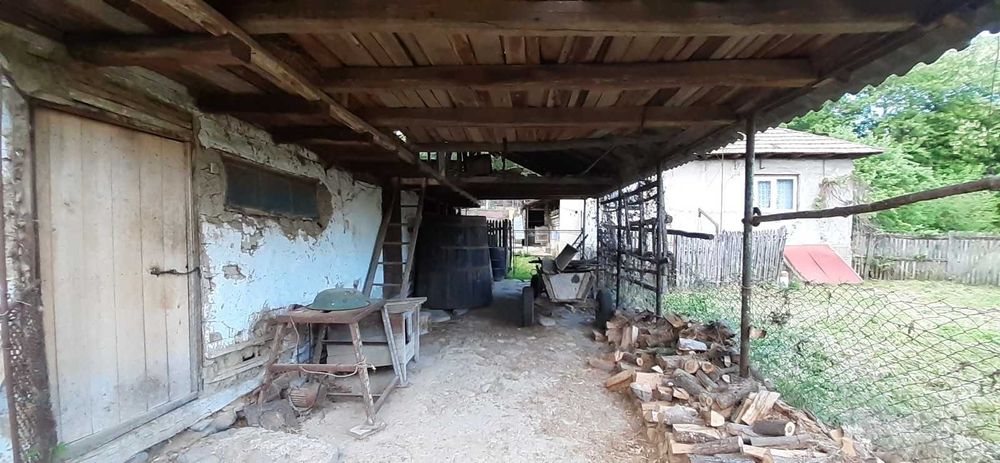 Casă de vanzare județul Buzău, sat Bâscenii de Sus