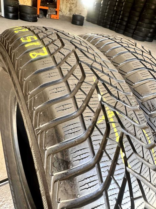 215/80 R16 • Iarna • Yokohama BluEarth Winter V905 103T | 2 buc | Pret/buc