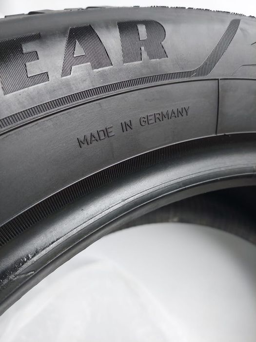 Шина Goodyear 235/55/19