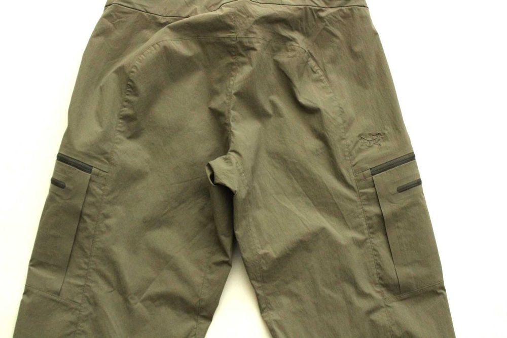 ARC'TERYX  - два дамски панталона за туризъм, размер S и L