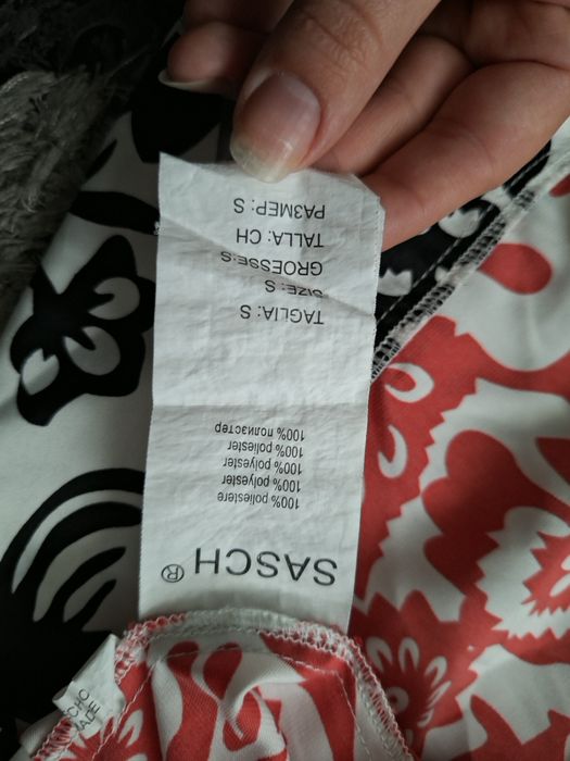 Top cu decolteu halterneck