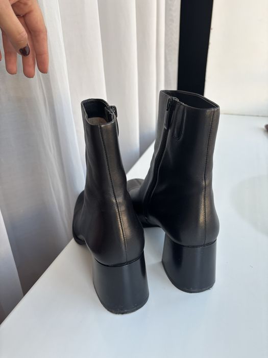 Кожаные ботинки Econika